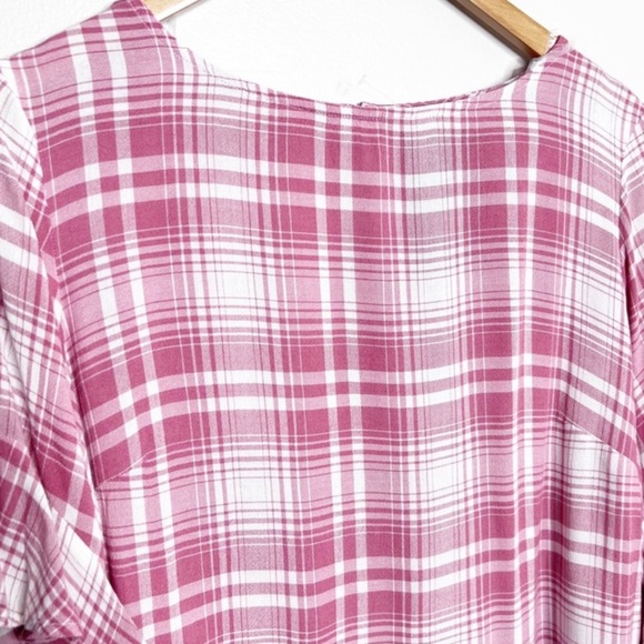 New with Tag Chaps Women’s Plaid Pink White Short Flutter Sleeve Ruffle Blouse - Picture 6 of 16